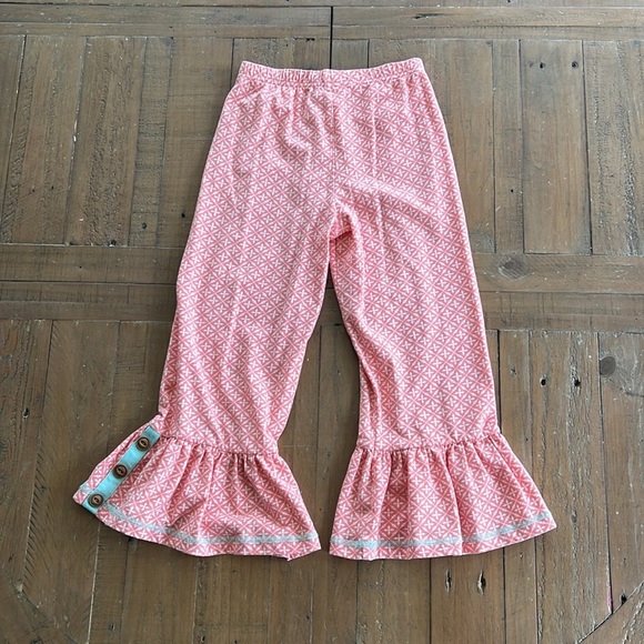 Shrimp and grits serendipity ruffle pants - Picture 5 of 5